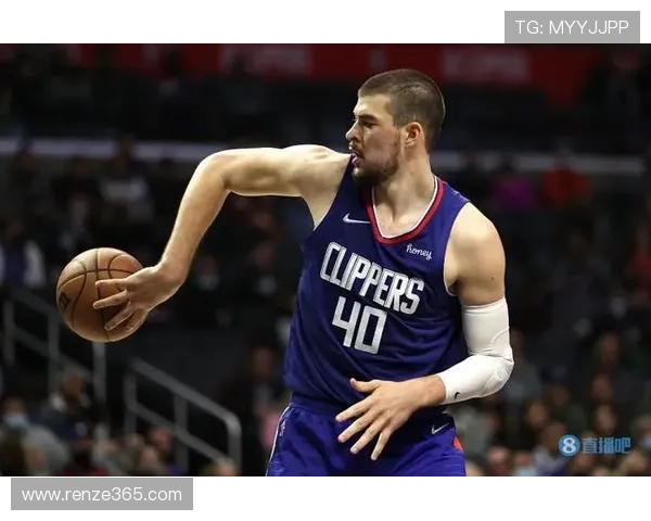 卢指导谈对阵龙狮策略强调祖巴茨在低位进攻的重要性 卢指导谈对阵龙狮策略强调祖巴茨在低位进攻的重要性