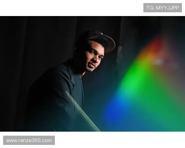 名记称文班亚马如外星人NBA近20年未见如此独特球员